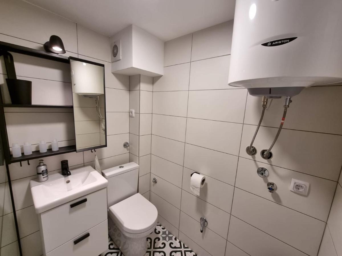 Bowler Hat Apartment Belgrade Exterior photo